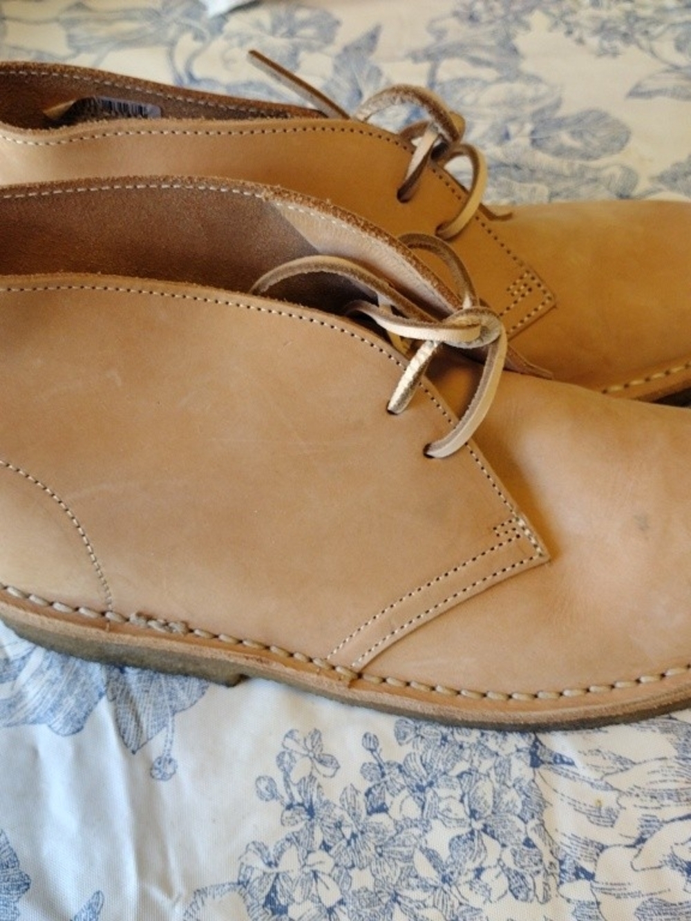 Clark's Original Natural Tan Leather Desert Shoes Size 9 US